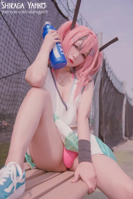 8157