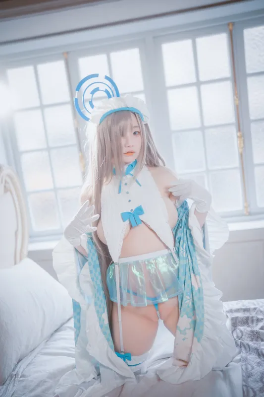 밈미 cosplay 一之濑明日奈 (蔚蓝档案) – photo 5 of 125
