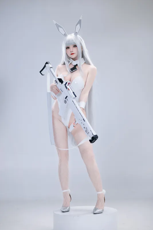8708