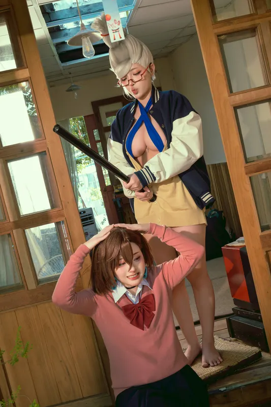7585