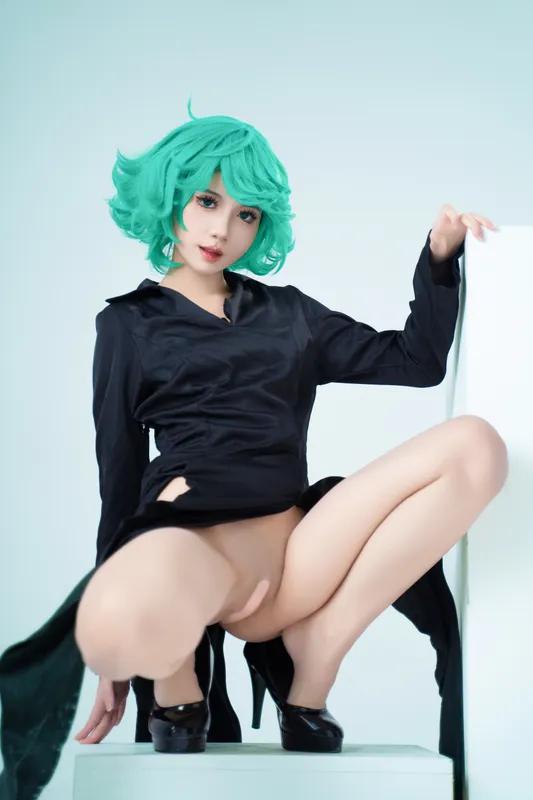 8966