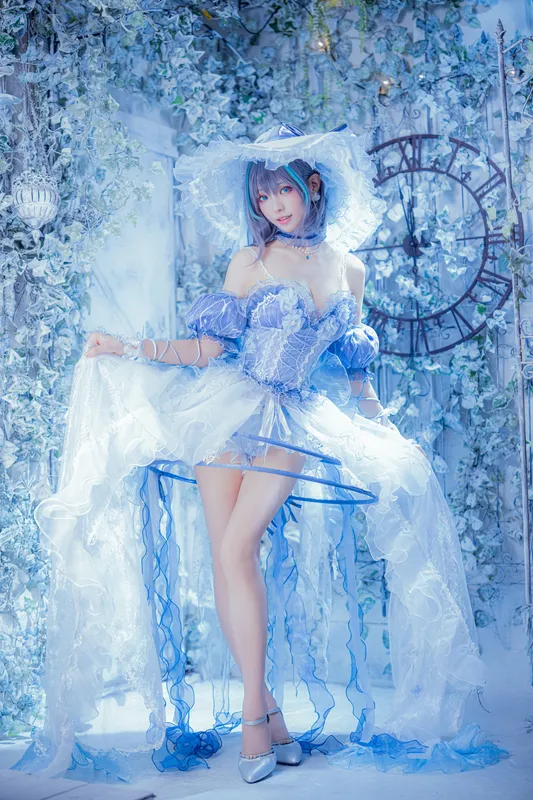 10612