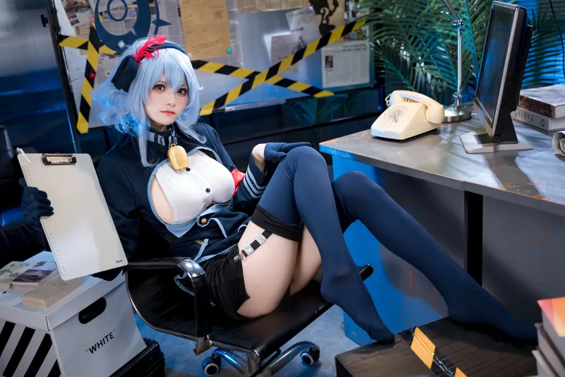 8952