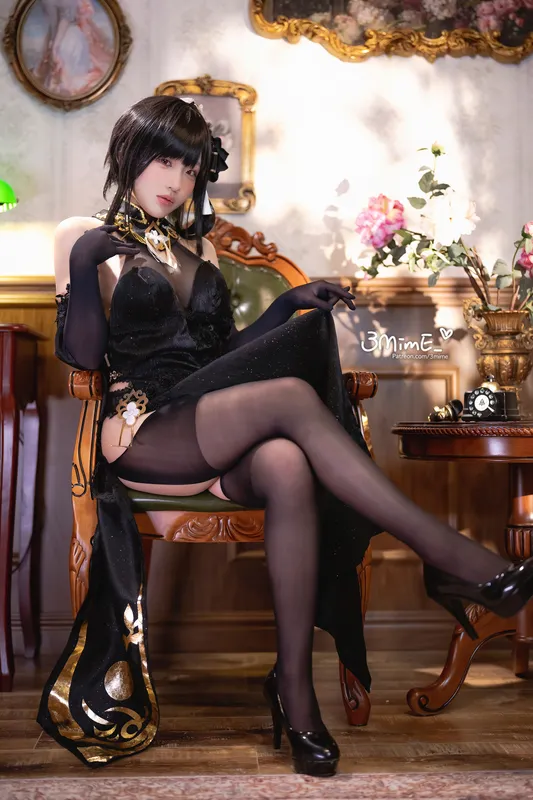 弥美 cosplay 镇海 (碧蓝航线) – photo 5 of 13