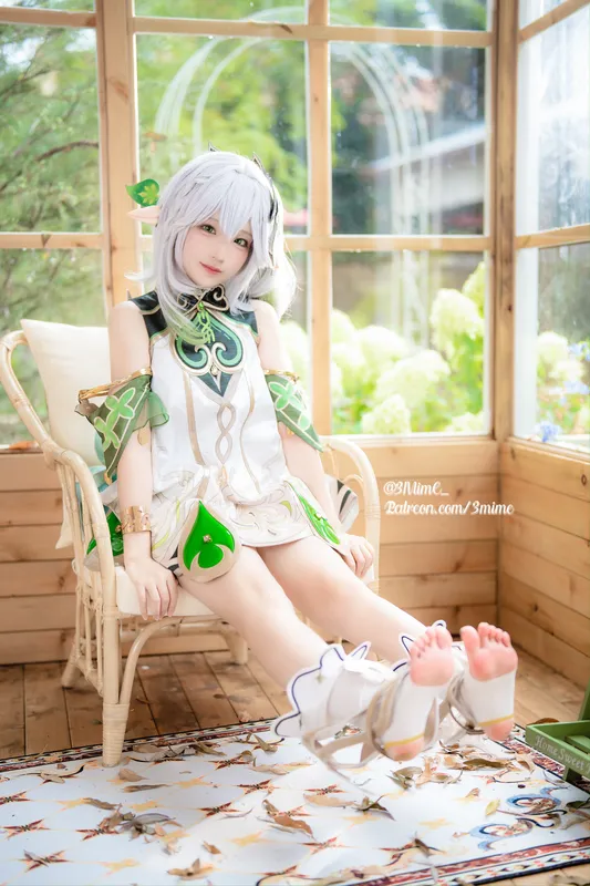 弥美 cosplay 纳西妲 (原神)