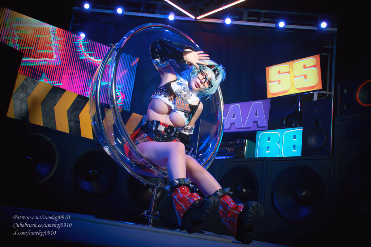 Umeko J cosplay 洛克茜·伊芙莉塔·普莱斯 (绝区零) – photo 9 of 89