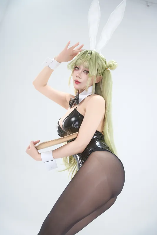 8316