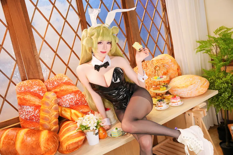 7918