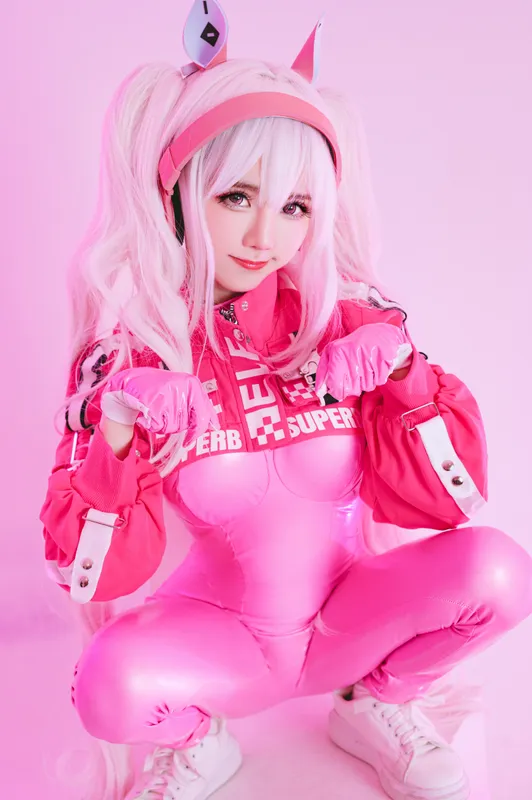 7912