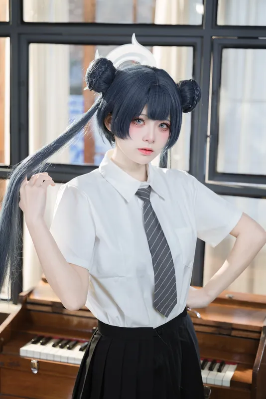 10532