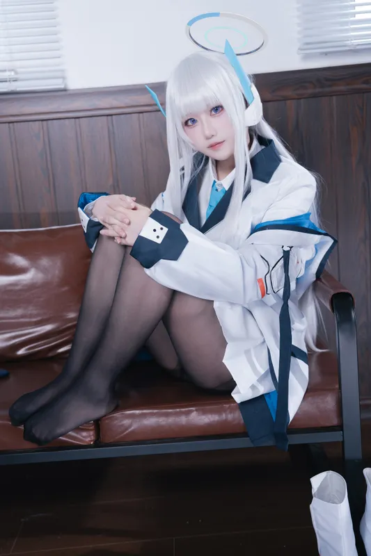 8710
