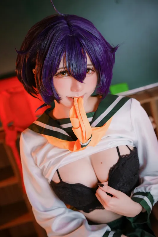 8053