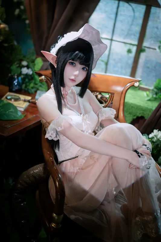 千雪Senyuki cosplay 森蚺 (明日方舟) – photo 10 of 24