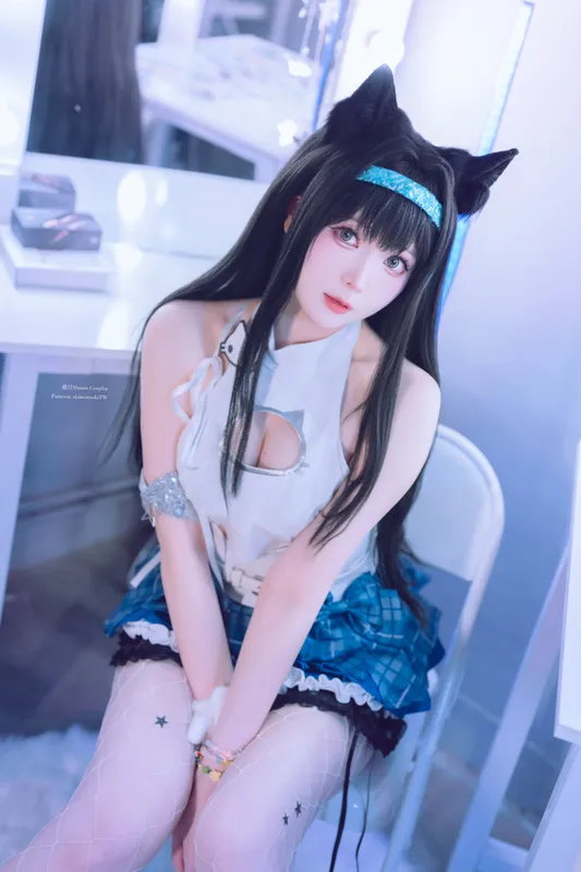 10501
