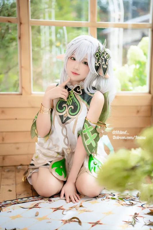 弥美 cosplay 纳西妲 (原神) – photo 9 of 40