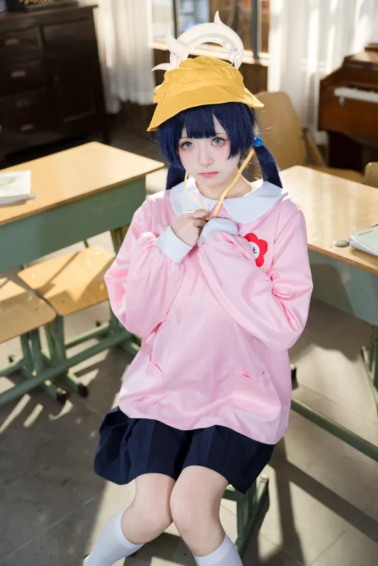 8648