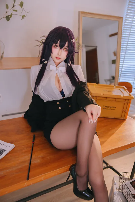 8810
