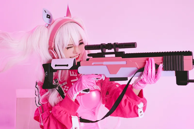 7912