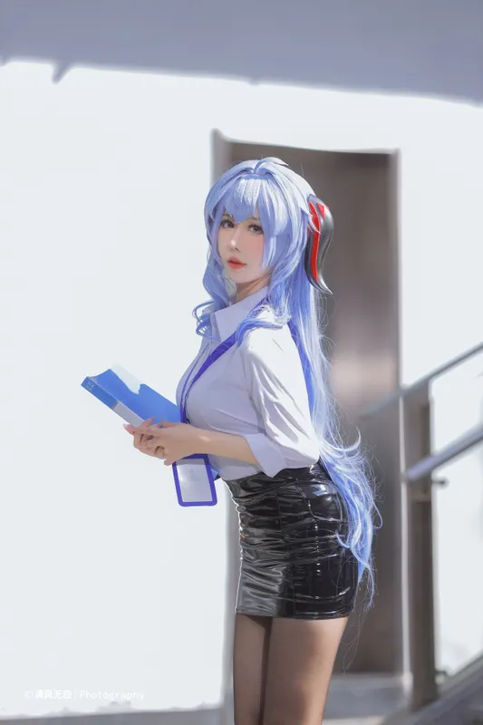 8805