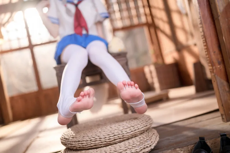 8555