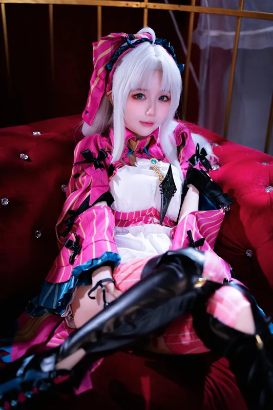Senyuki cosplay Carlotta (Wuthering Waves) – photo 12 of 23