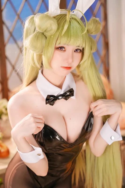 7918