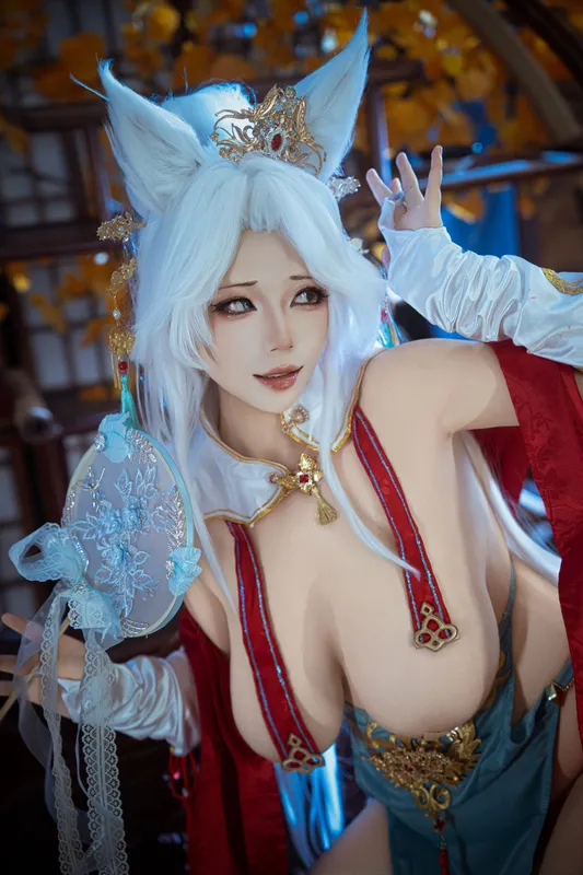 Aimeili粒粒 cosplay 达非 (棕色尘埃)