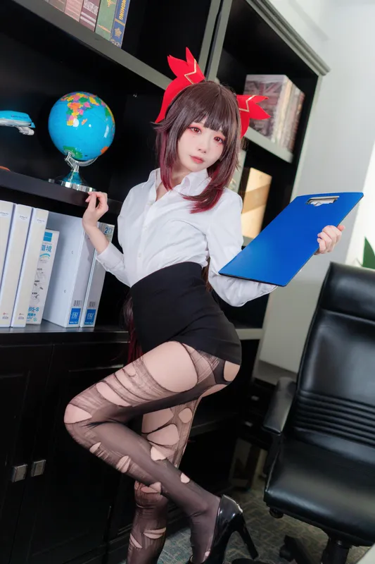 千雪Senyuki cosplay 花火 (崩坏) – photo 8 of 31