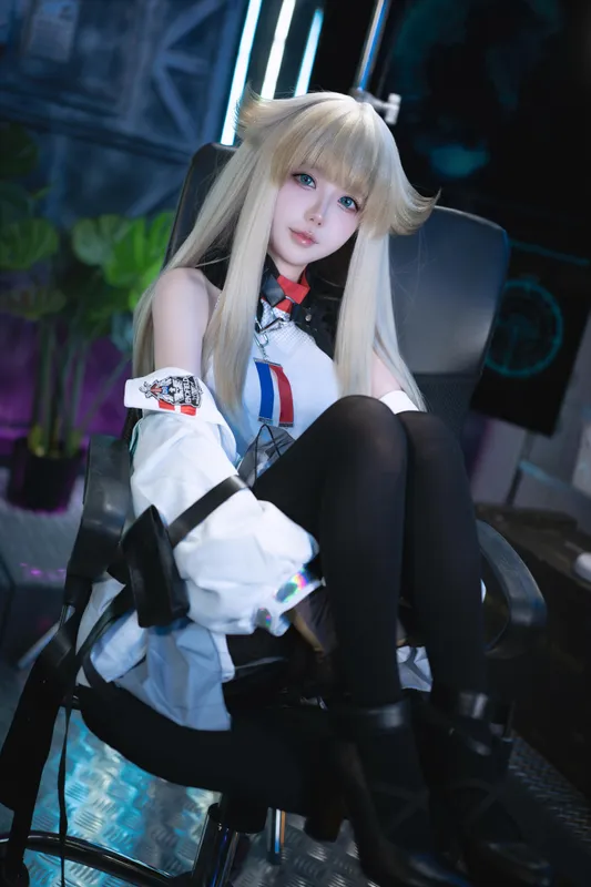 Senyuki cosplay Perlica (Arknights) – photo 8 of 49