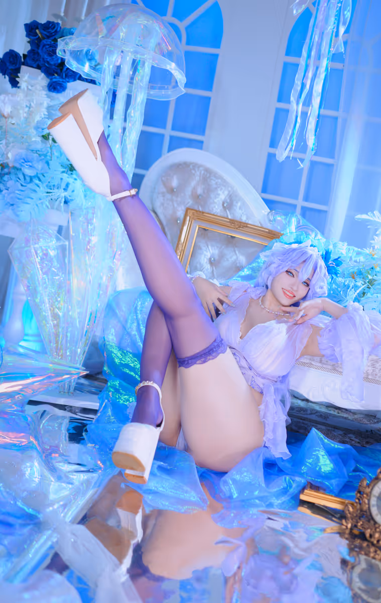 KING ANGEL cosplay Cantarella (Wuthering Waves) – photo 12 of 31
