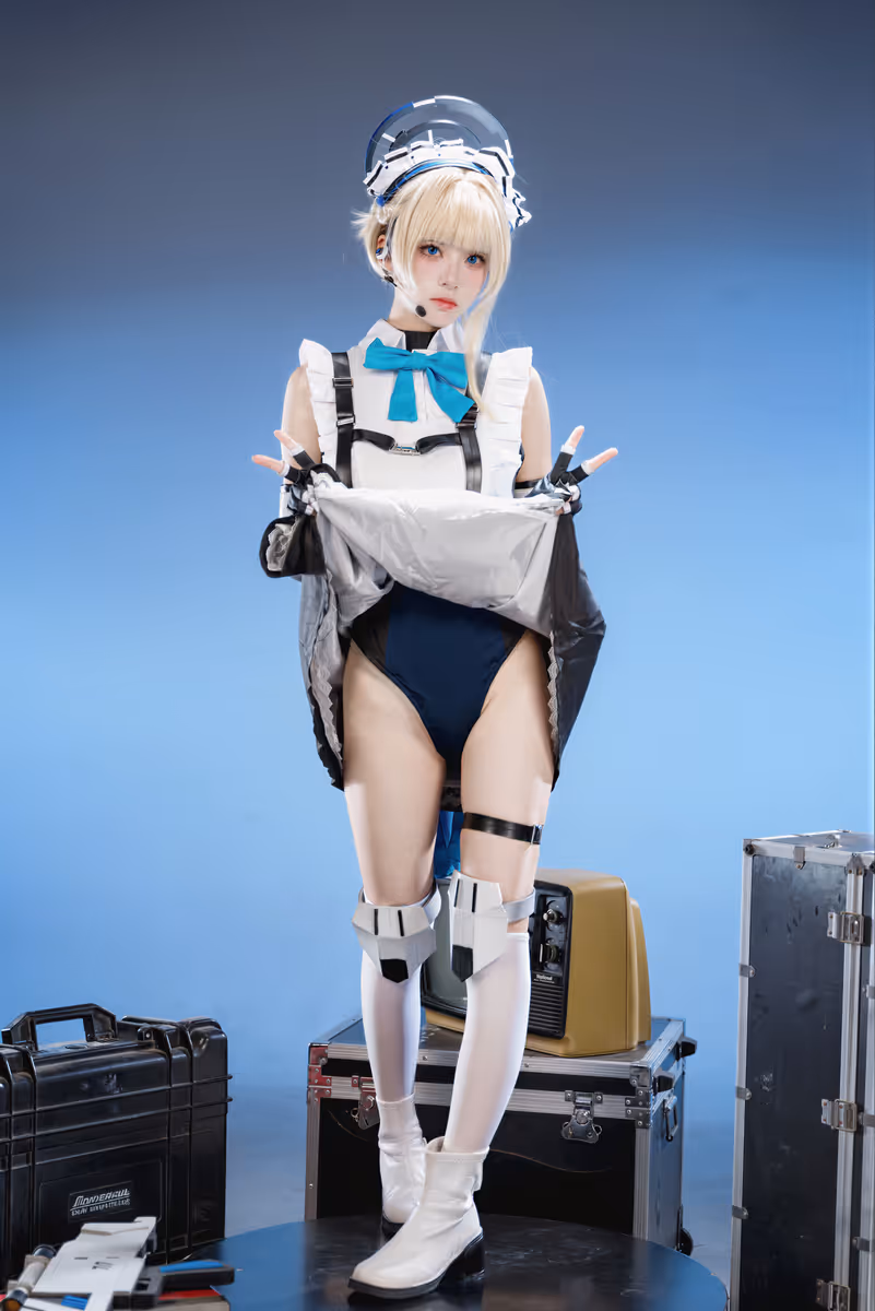 Jiuqimiao cosplay Asuma Toki (Blue Archive) – photo 9 of 24