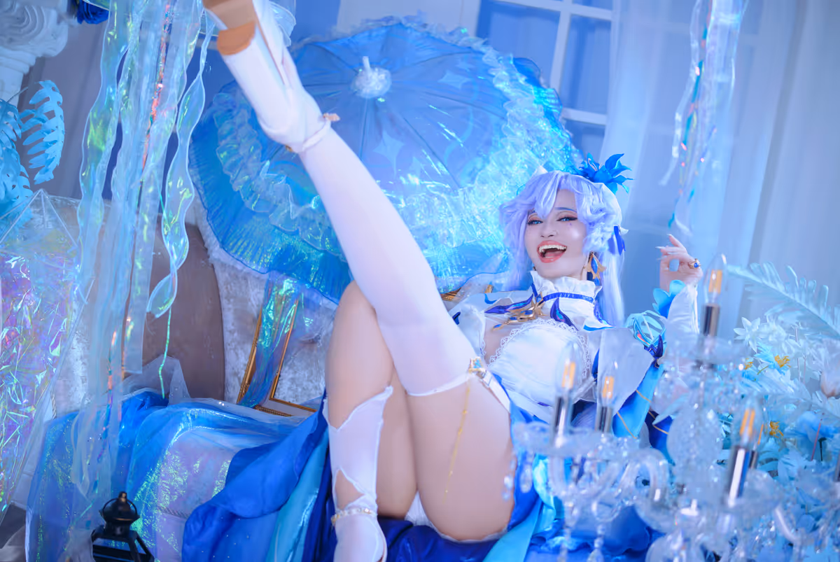 KING ANGEL cosplay Cantarella (Wuthering Waves) – photo 10 of 43