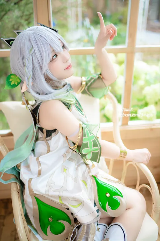 弥美 cosplay 纳西妲 (原神) – photo 7 of 40