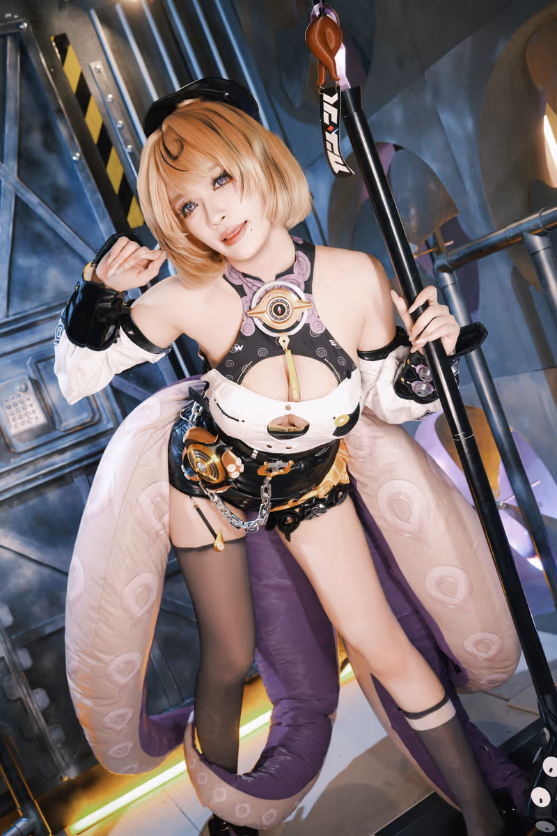 KING ANGEL cosplay 伊德海莉·墨菲 (绝区零) – photo 5 of 62