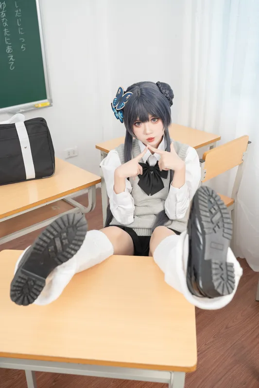 8821