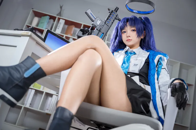 8507