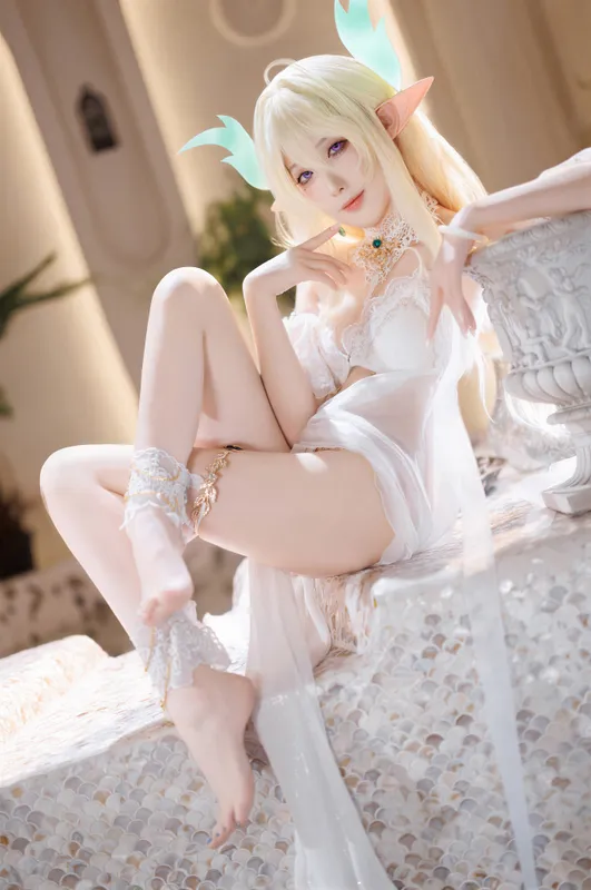 10402