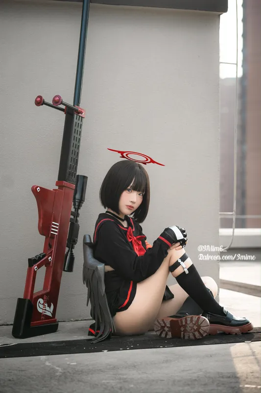 弥美 cosplay 静山真白 (蔚蓝档案) – photo 6 of 80