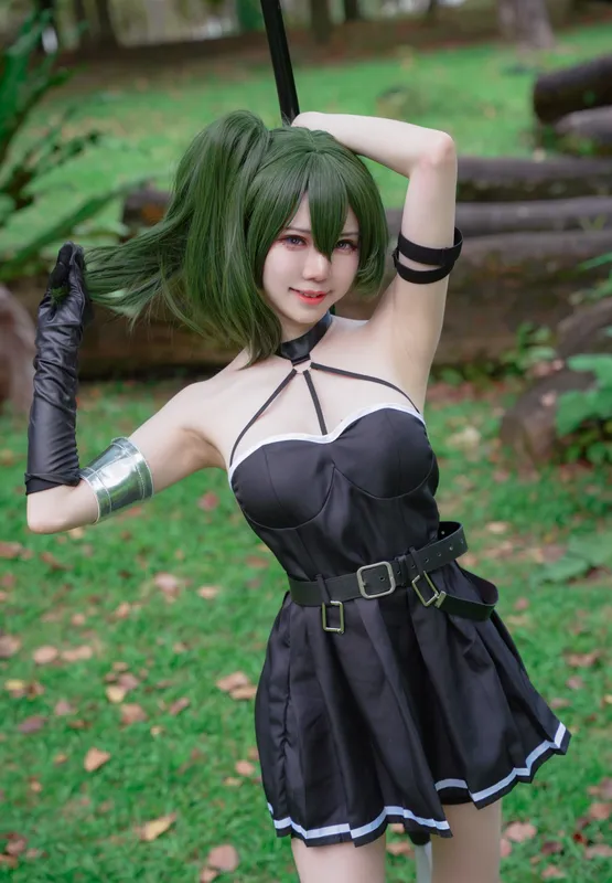 8232
