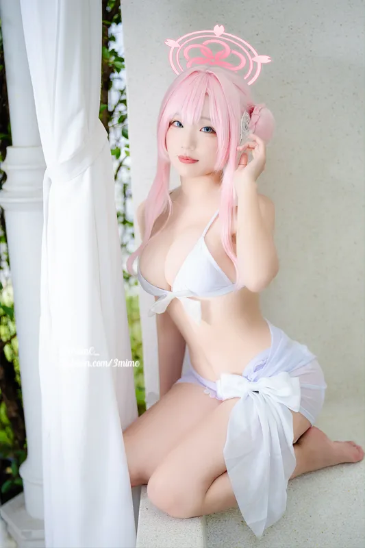 弥美 cosplay 水羽三森 (蔚蓝档案) – photo 5 of 29