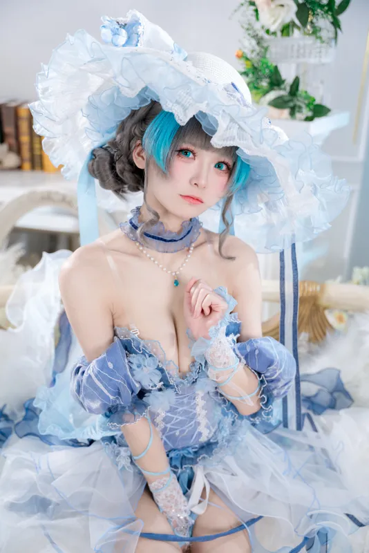 8544