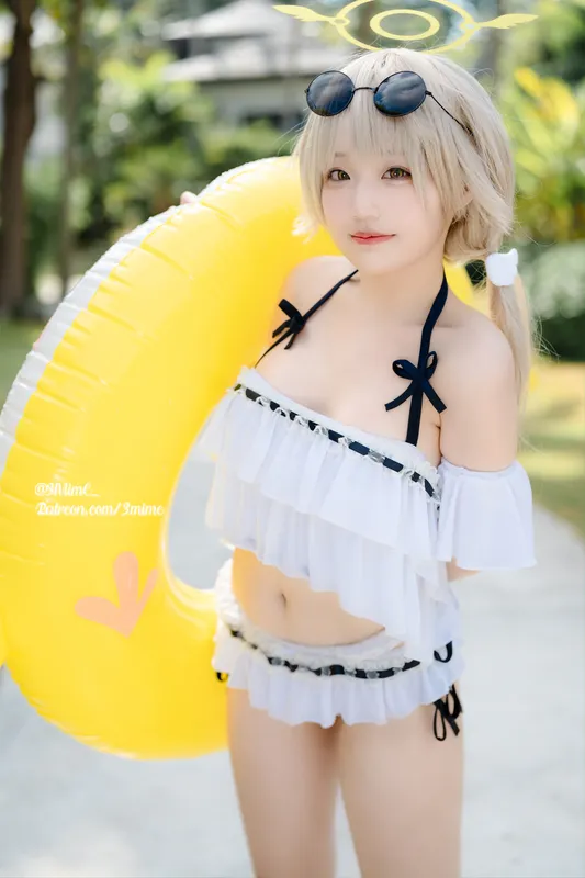弥美 cosplay 阿慈谷日富美 (蔚蓝档案) – photo 6 of 34