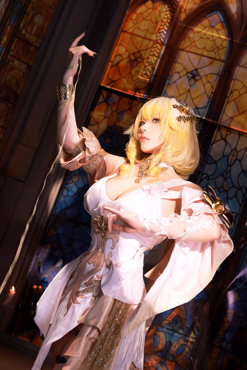 Cheese Wii cosplay Aglaea (Honkai) – photo 10 of 46