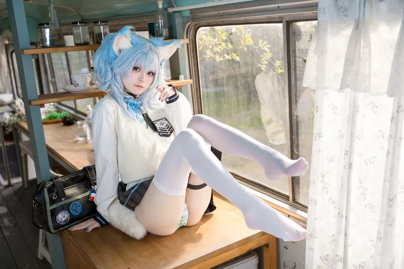8276