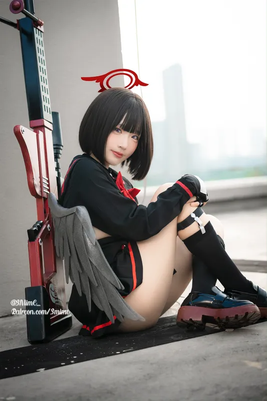 弥美 cosplay 静山真白 (蔚蓝档案) – photo 8 of 80
