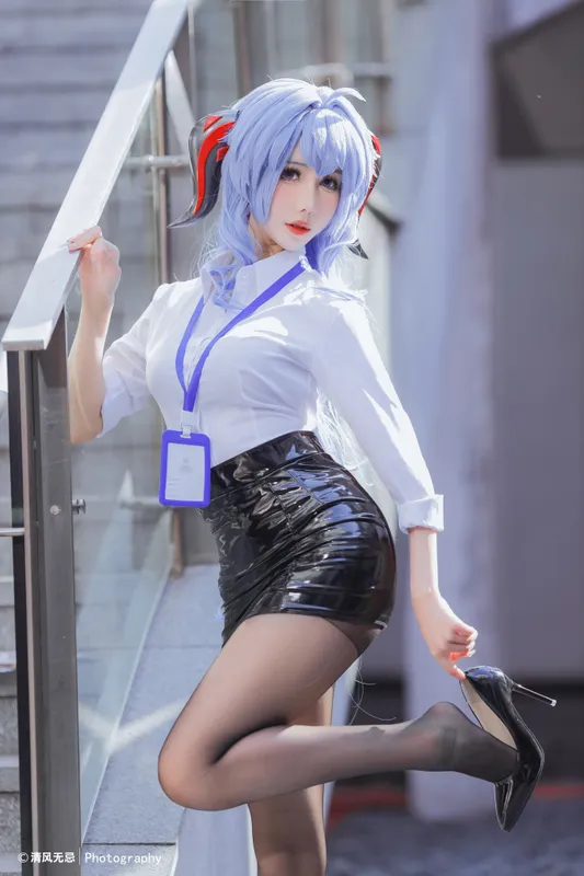 8805