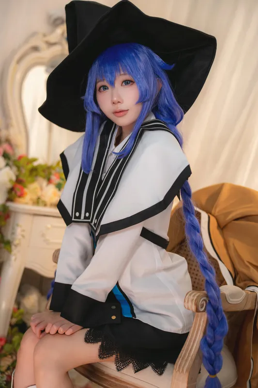 Senyuki cosplay Rokishī Migurudia (Mushoku Tensei) – photo 11 of 27