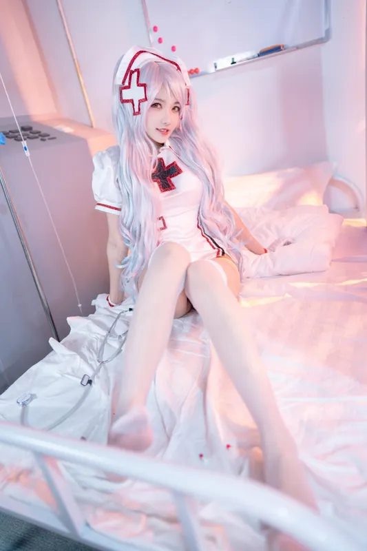源纱希 cosplay 欧根亲王 (碧蓝航线) – photo 5 of 25