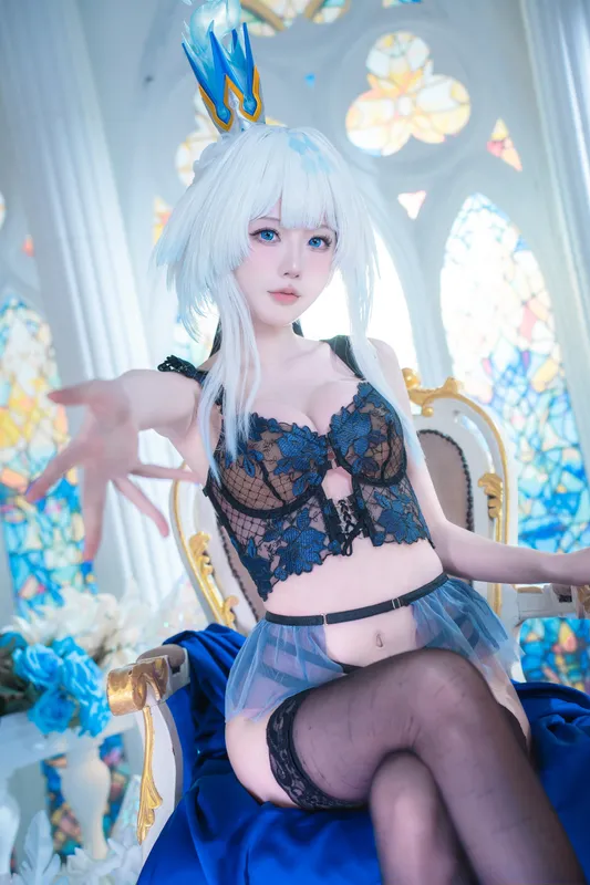 千雪Senyuki cosplay 刻律德菈 (崩坏) – photo 11 of 24