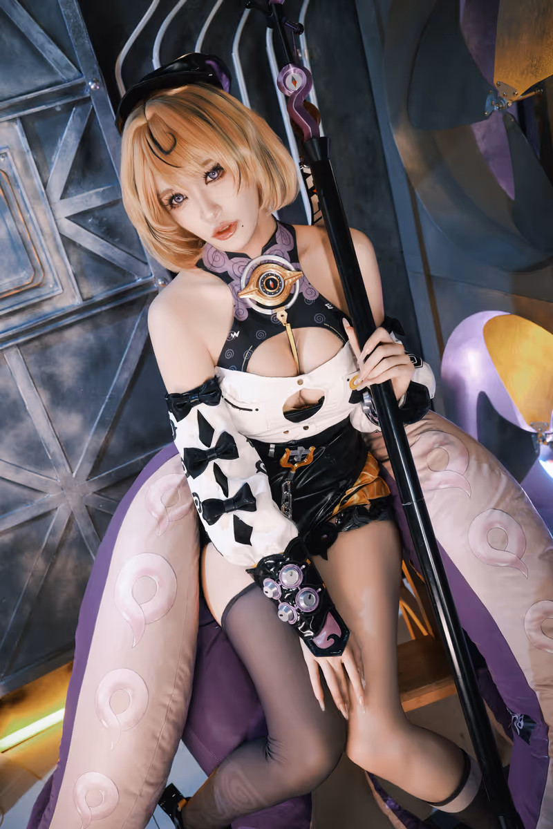 KING ANGEL cosplay 伊德海莉·墨菲 (绝区零) – photo 9 of 62